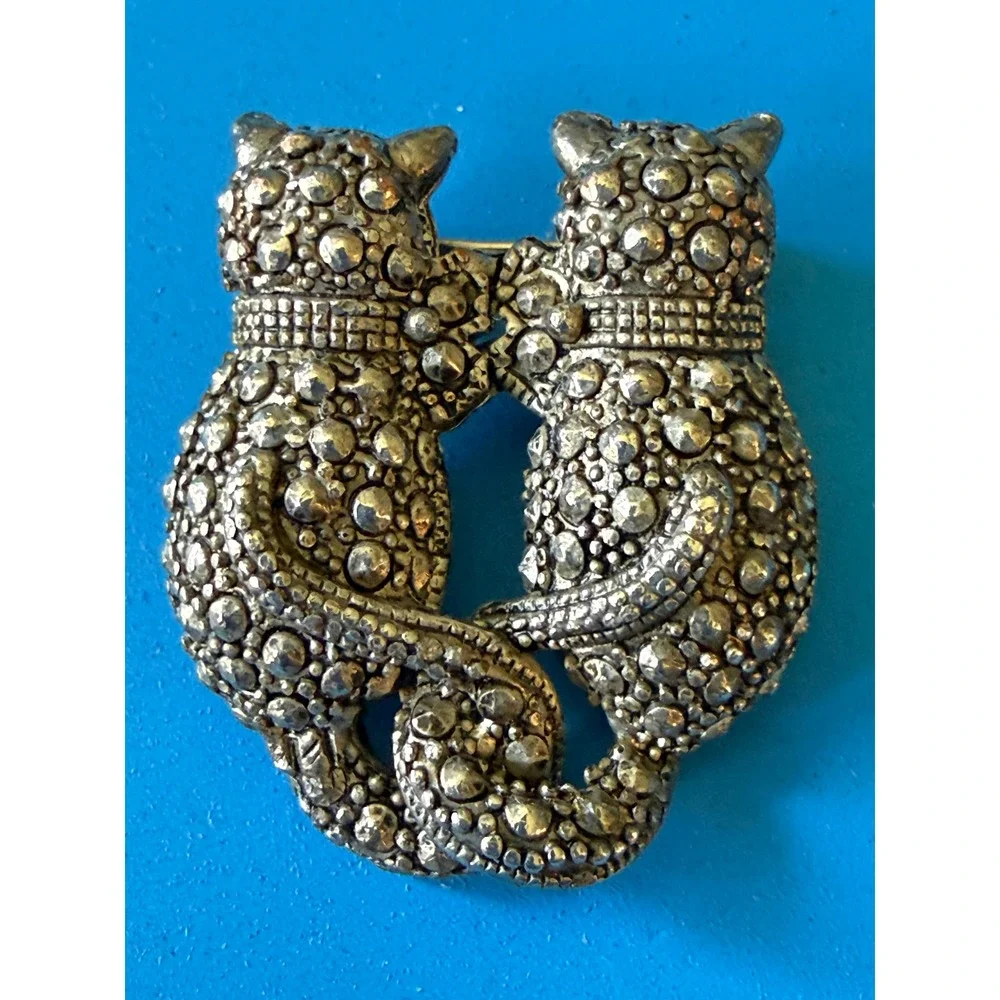 Vintage Cat‎ Brooch Silver Tone Marcasite Style Kitten Pin